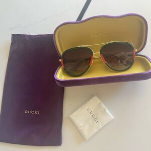 Like NEW Gucci unisex aviator sunglasses